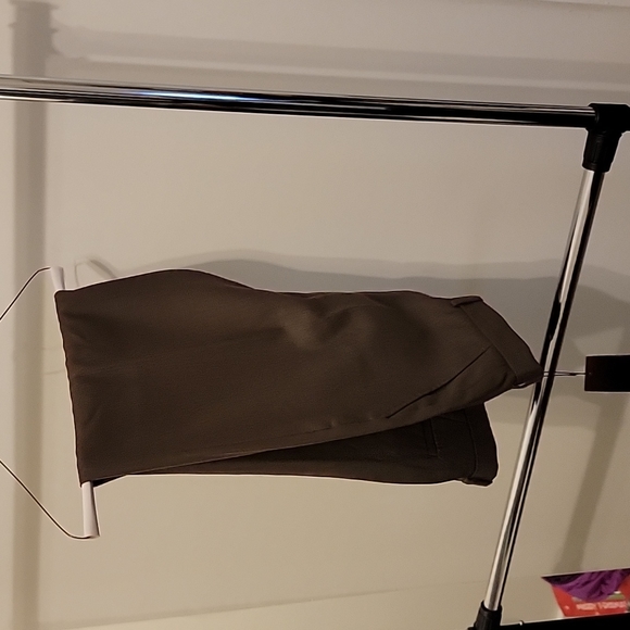 Perry Ellis Classic Fit Dress Pants - Picture 6 of 7